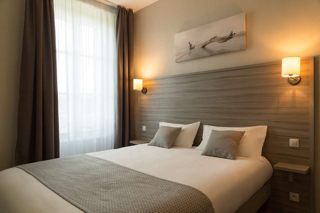 Hotel Henri IV Coutras 客房 照片